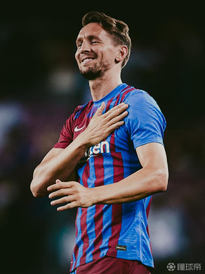 吕克德容告别巴塞罗那