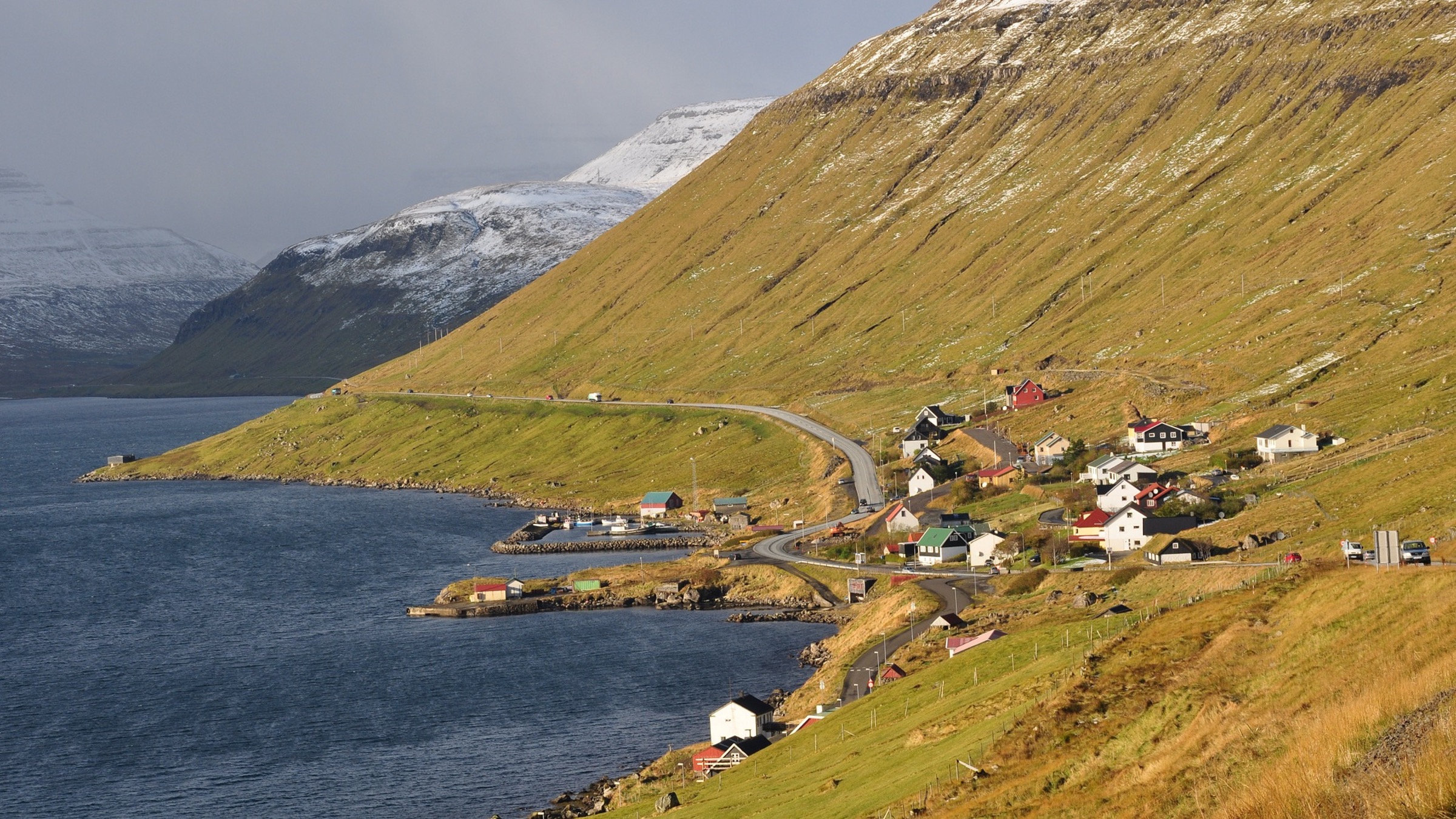 欧国联输给卢森堡的法罗群岛是一个国家吗