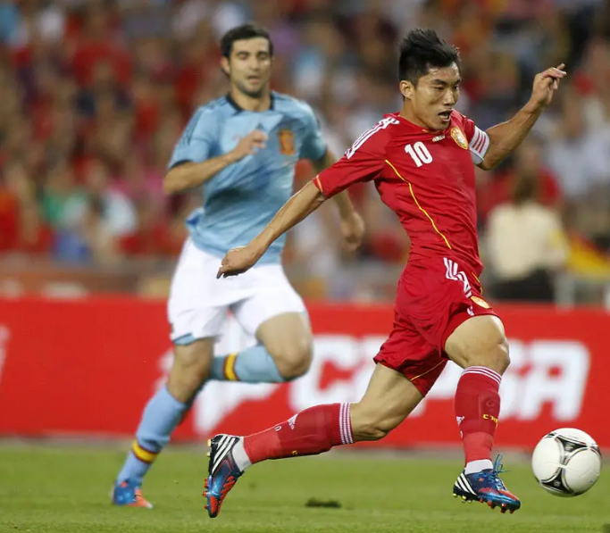 男子三大球没赢过巴西的只剩中国男足了