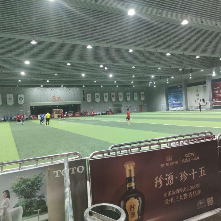 新机位启用喽，我们杯赛第一场还有一个小时开始[狗头]