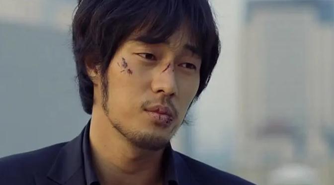 优雅的世界康仁久(宋康昊 饰)是一名黑社会帮派里的中层人物.