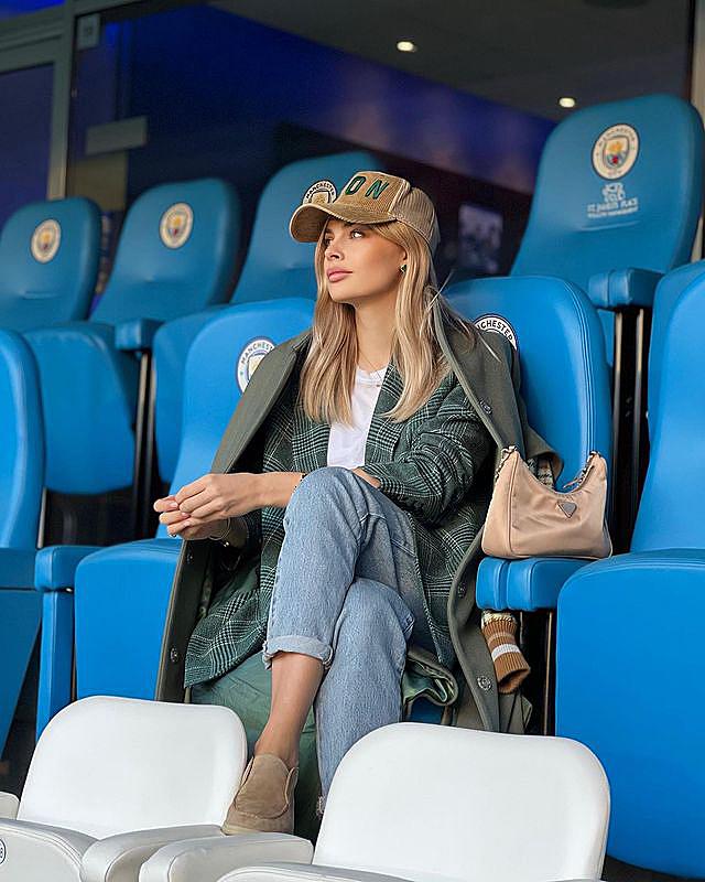 蓝月美人记no15津琴科妻子弗拉达塞丹