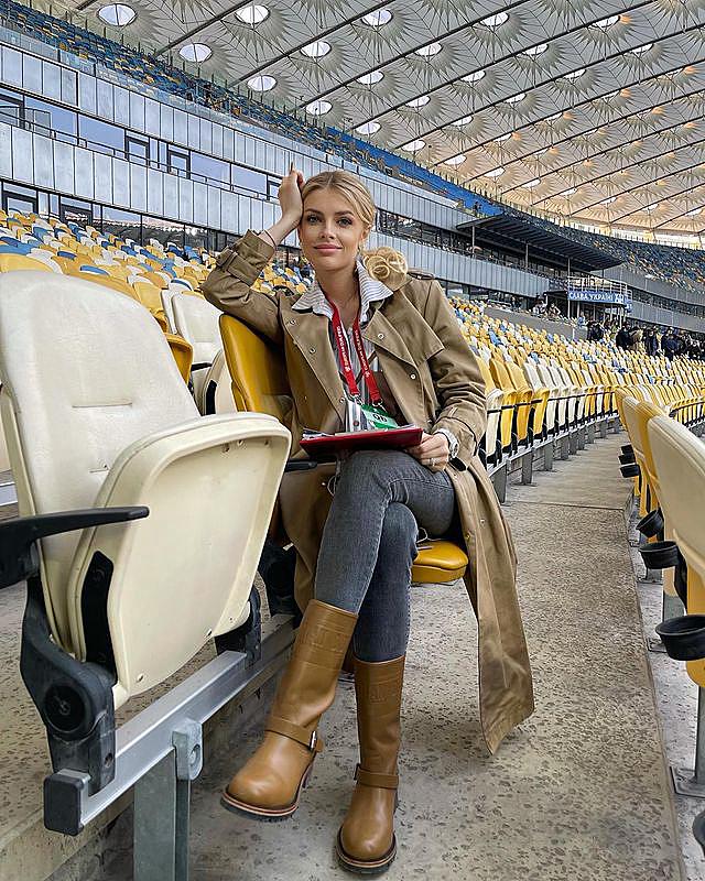 蓝月美人记no15津琴科妻子弗拉达塞丹