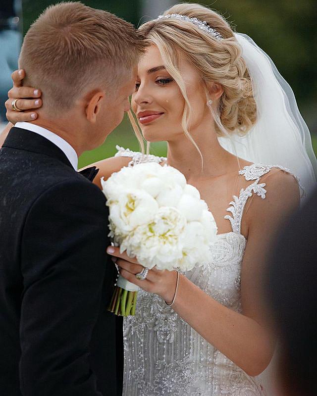 蓝月美人记no15津琴科妻子弗拉达塞丹